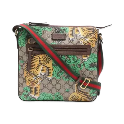 GUCCI Bengal GG Supreme Messenger Bag