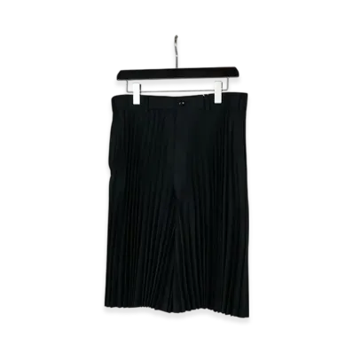 COMME des GARCONS HOMME PLUS Pleated Skirt-Style Shorts "Black"