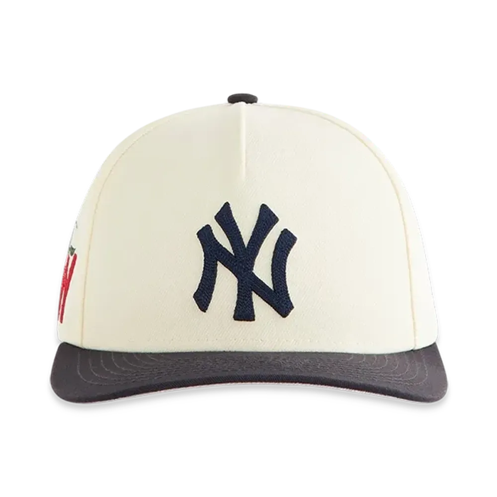 Kith Women's & New Era for the New York Yankees 9FORTY Snapback "Sandrift"
