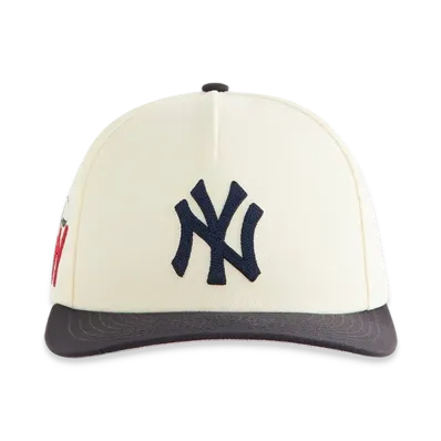 Kith Women's & New Era for the New York Yankees 9FORTY Snapback "Sandrift"