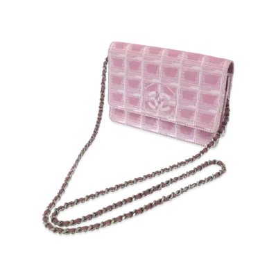 CHANEL New Travel Line Chain Wallet "Pink"