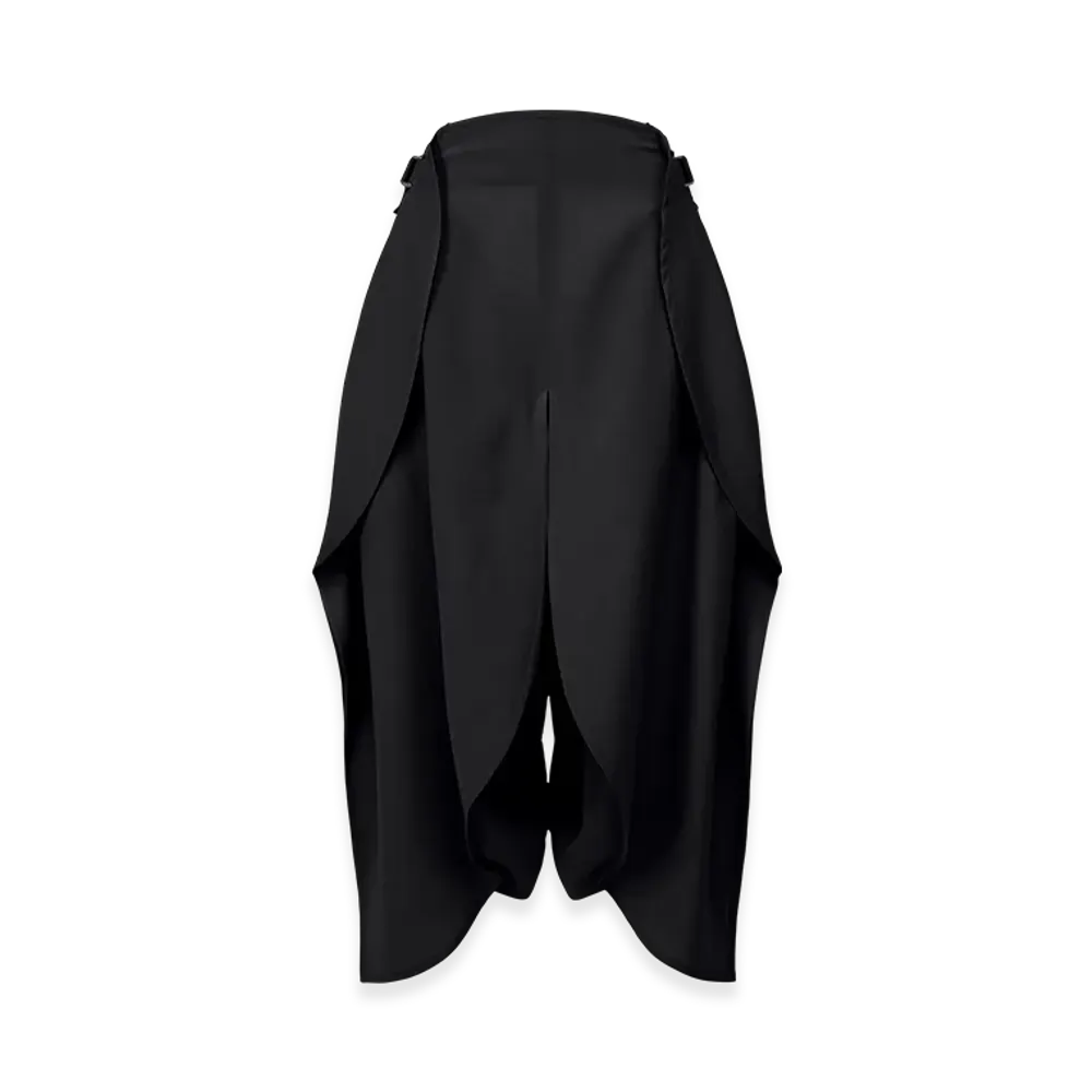 132 5. ISSEY MIYAKE Sequence "Black"