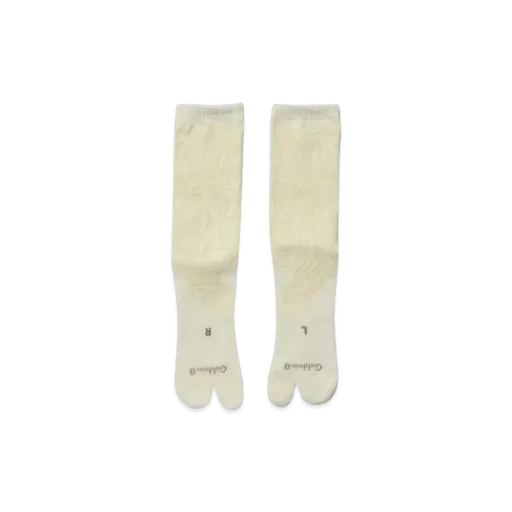 Goldwin 0 Reaction Diffusion Socks (Unisex) "White"
