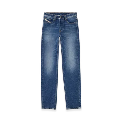Diesel Regular Jeans 1988 D-Ark 09l21 "Medium Blue"