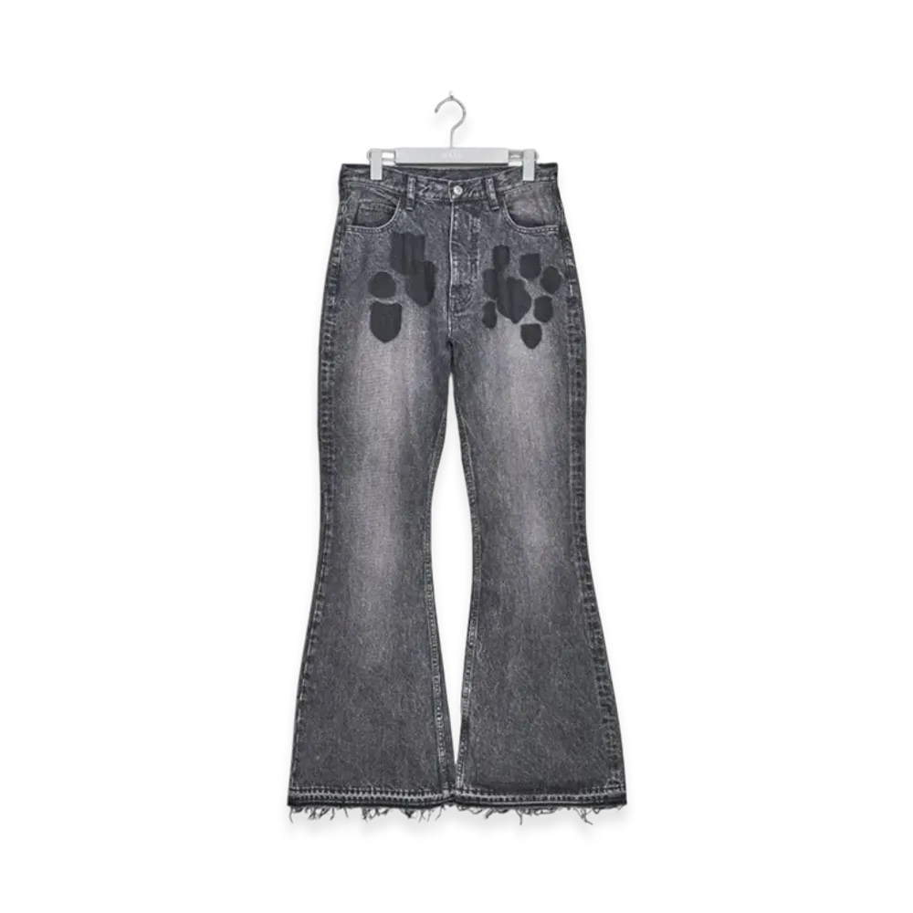MASUBOYS Emblem Bell-Bottom Jeans "Black"