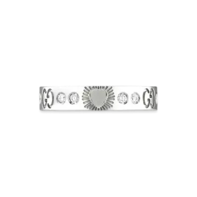 GUCCI Icon 18K Hearts Ring With Diamonds