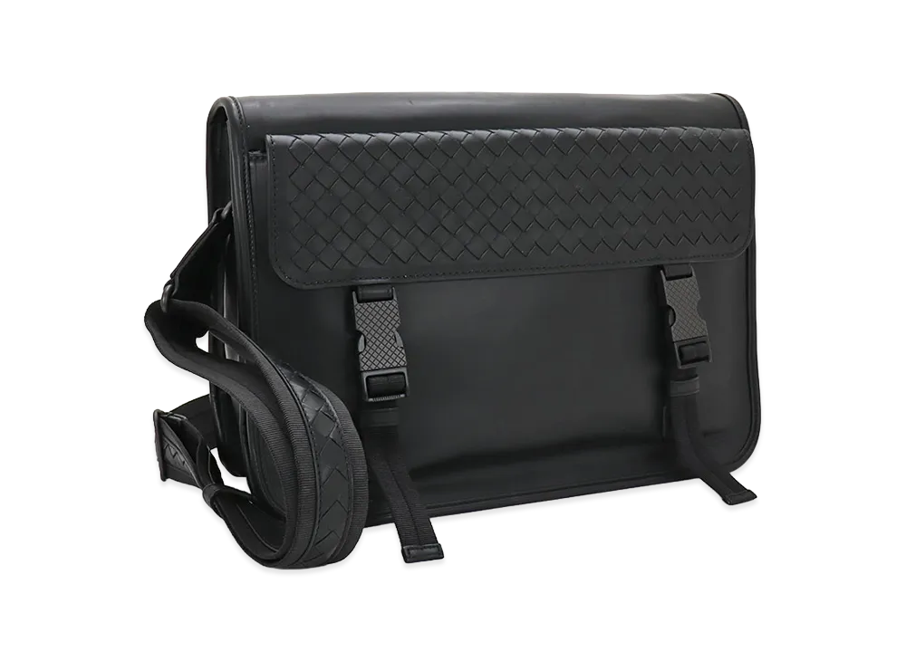 Bottega Veneta Shoulder Bag "Nero"