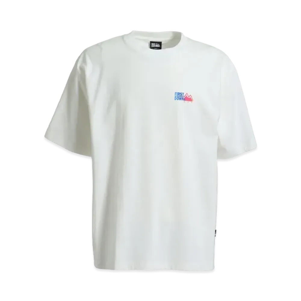 FIRST DOWN COLOR LOGO S/S T "Off White"
