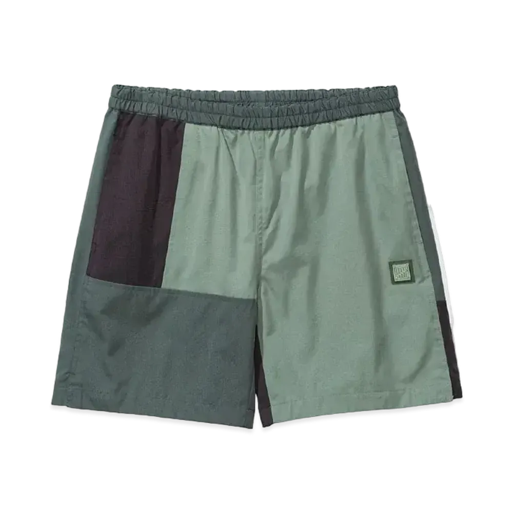 UNDEFEATED Icon Badge Short - 50065 "Green"