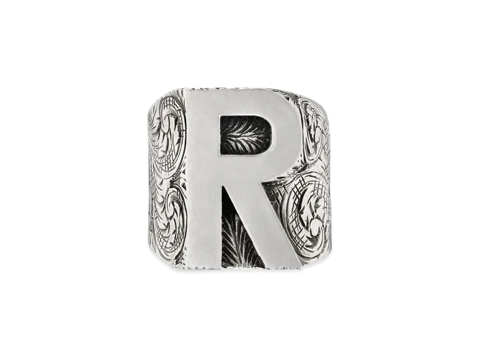 GUCCI Alphabet "R" Silver Ring "Silver"
