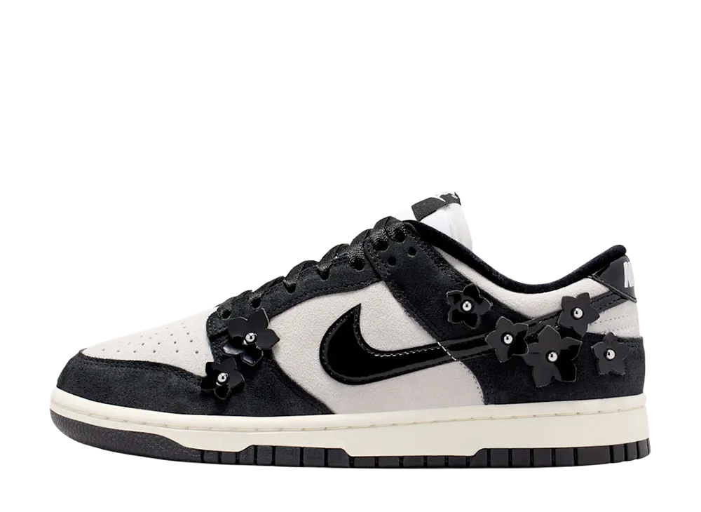 Nike Women's Dunk Low SE "Black/Sail"