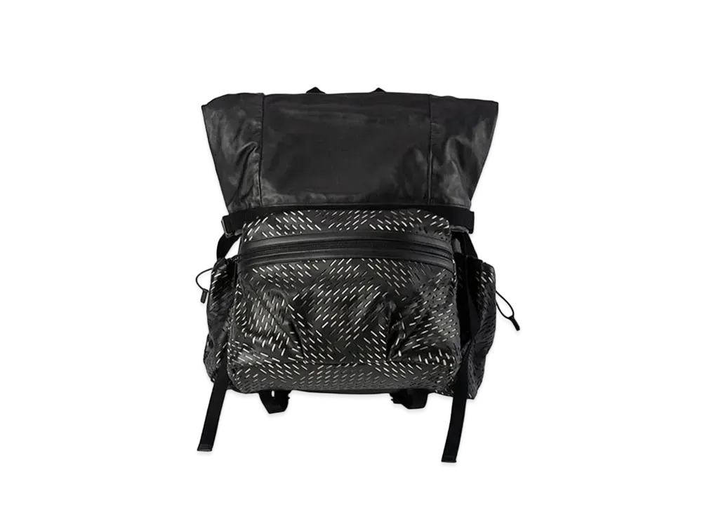 Bottega Veneta Medium Hollow Paper Calfskin Backpack "Black"