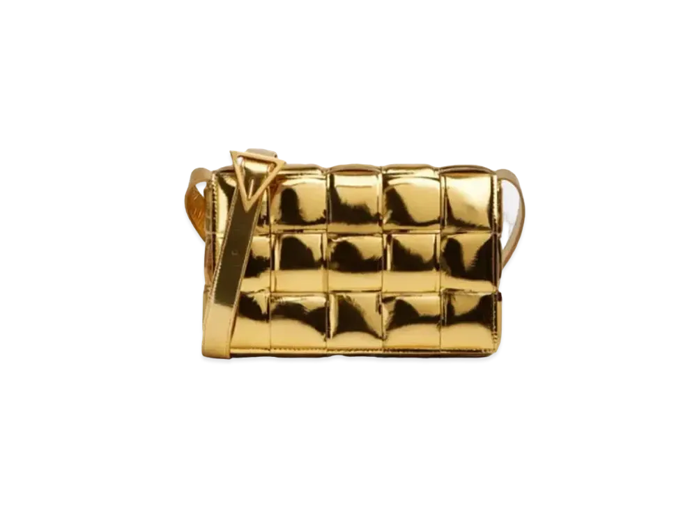 ❤️限定セール❤️ボッテガヴェネタバック中古美品 ボッテガヴェネタ カセット クロスボディバッグ 