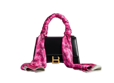 BALENCIAGA Hourglass Small Handbag in Paris Je t'adore Allover Logo Printed Scarf and Black Shiny Box Calfskin, Aged-Gold Hardware "Pink"