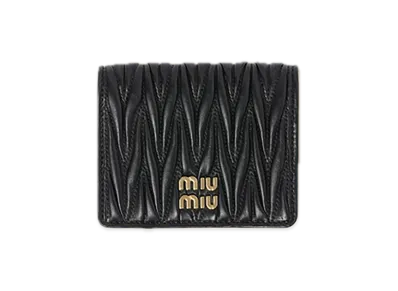 ミュウミュウ マドラス ラブ 財布 ミュウミュウ マドラス ラブ 財布