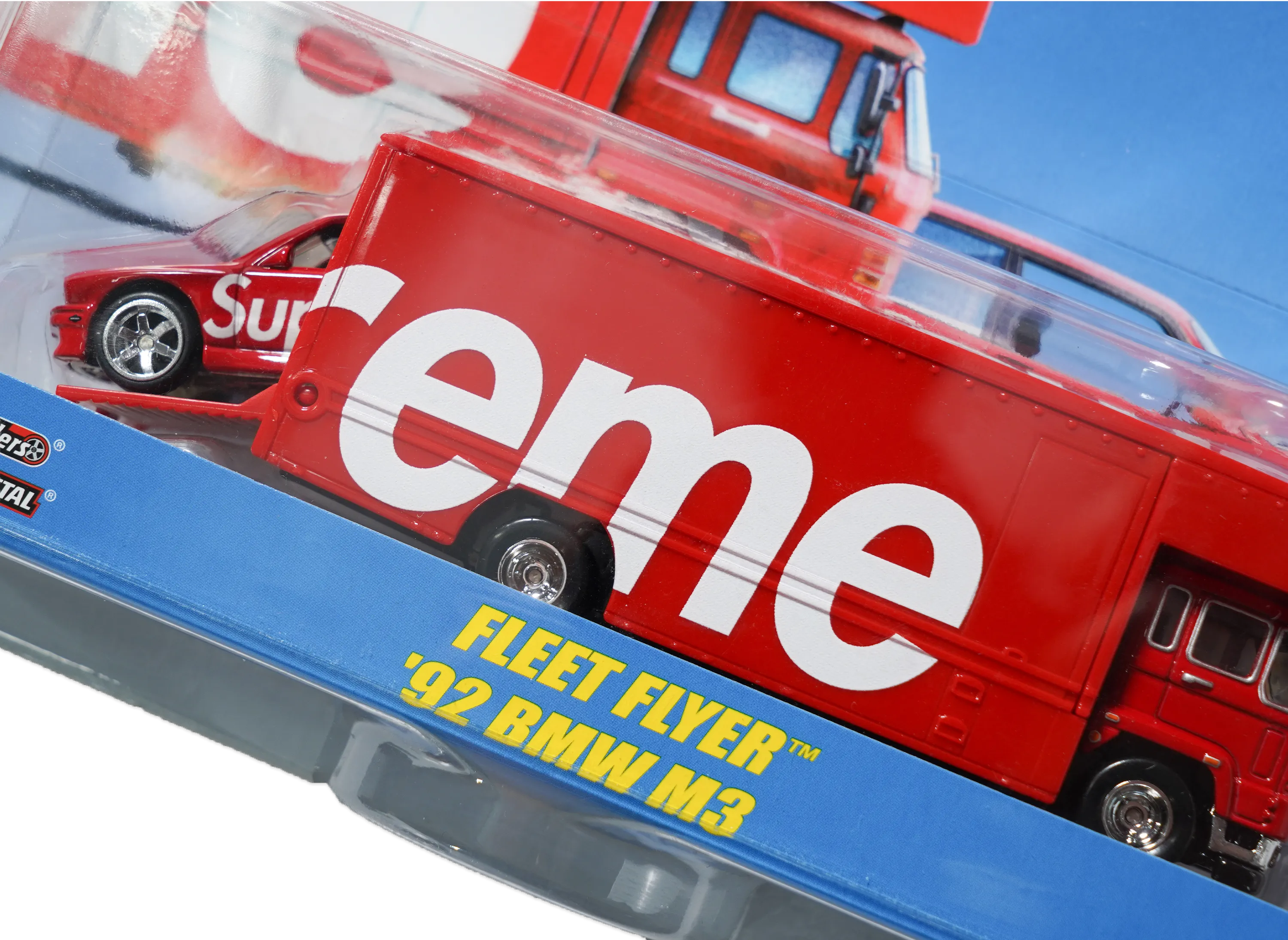 Supreme / Hot Wheels™ Fleet Flyer + 1992 BMW M3 