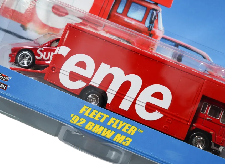 Supreme / Hot Wheels™ Fleet Flyer + 1992 BMW M3 Supreme / Hot Wheels™ Fleet Flyer + 1992 BMW M3