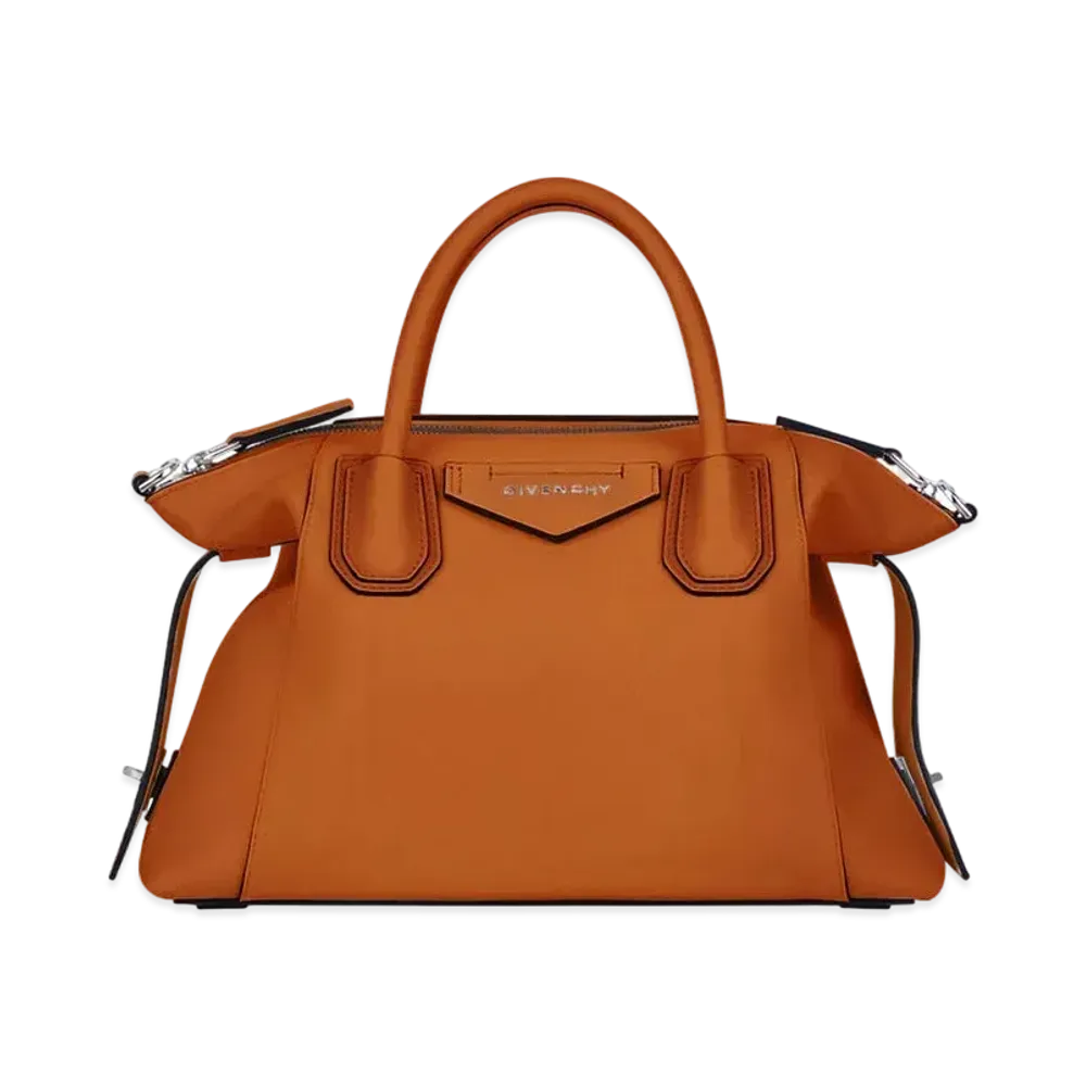 GIVENCHY Small Antigona Soft in Smooth Leather "Camel"