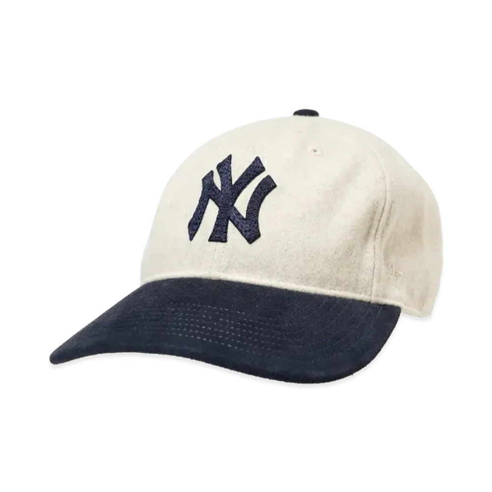 Kith x New Era for the New York Yankees Two-Tone Heavy Twill Franchise LS Cap "Sandrift"