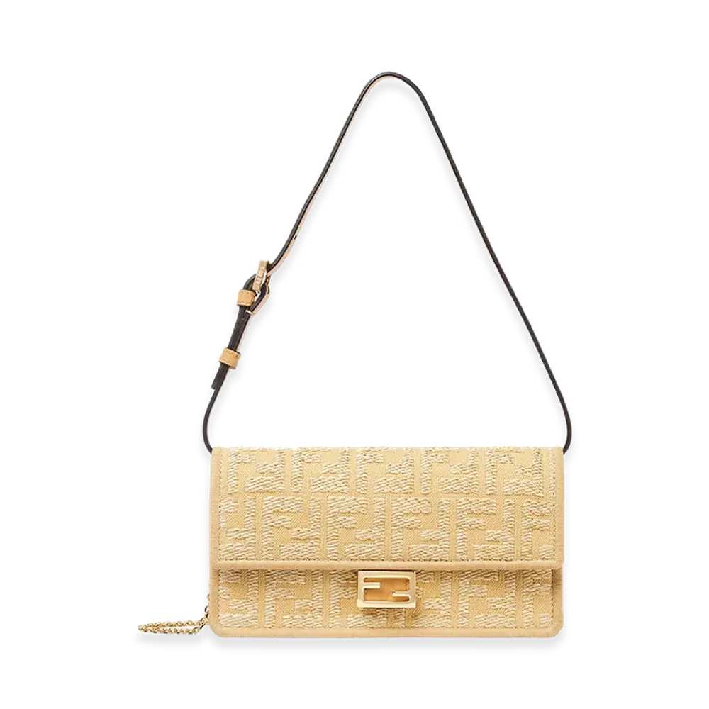 FENDI Women's Baguette Sholder Wallet On Chain "Beige"