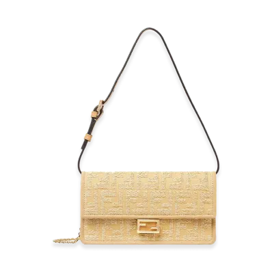 FENDI Women's Baguette Sholder Wallet On Chain "Beige"