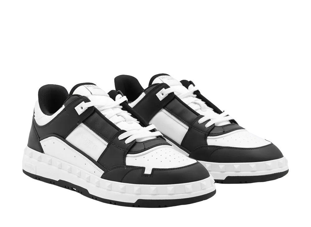 Valentino Garavani Sneakers Black "Black"