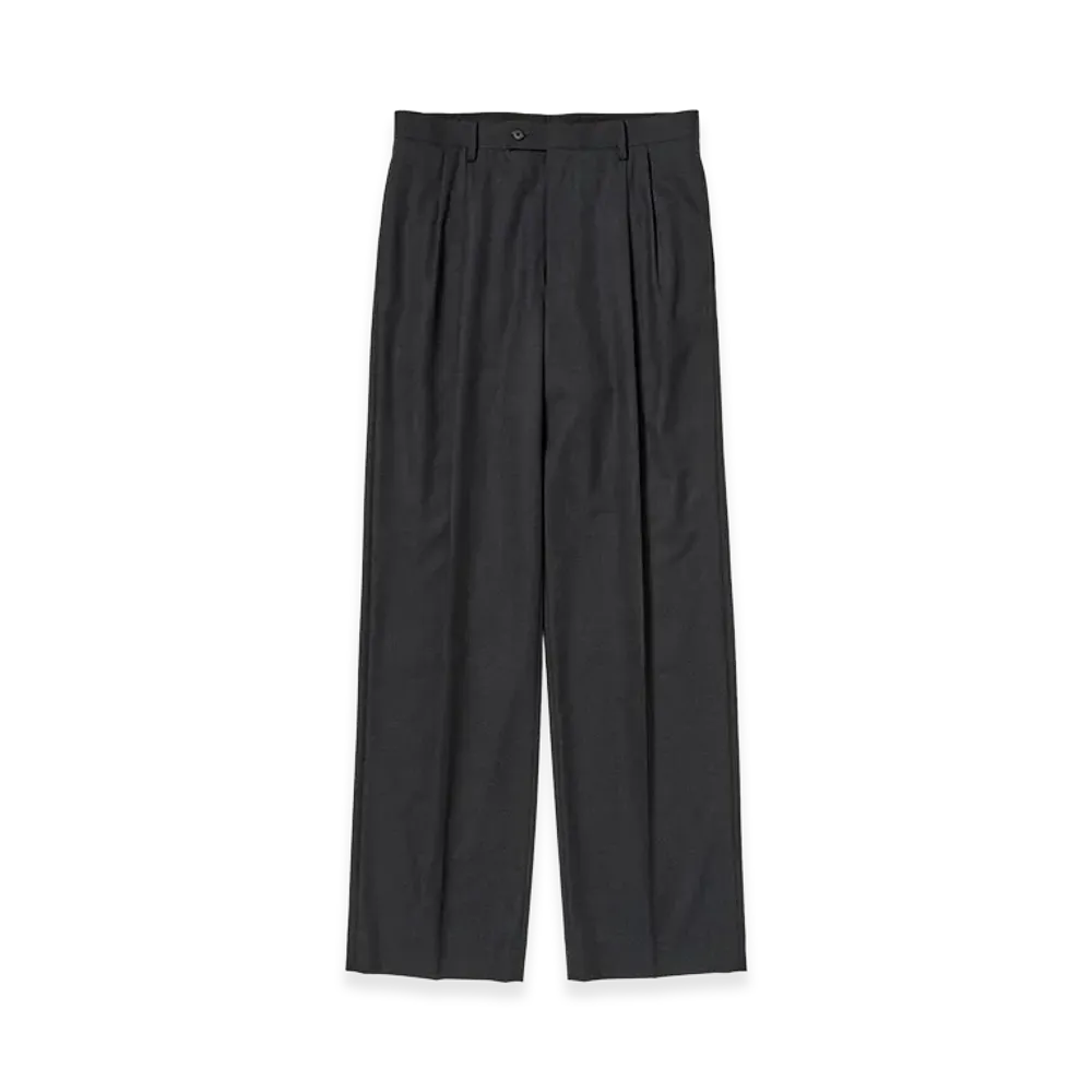 AURALEE Ultra Fine Tropical Wool Two-Tuck Slacks "Top Charcoal"