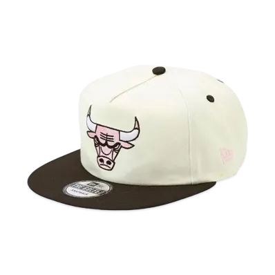 NEW ERA x THE CAP The Golfer Snapback Chicago Bulls "Ivory"