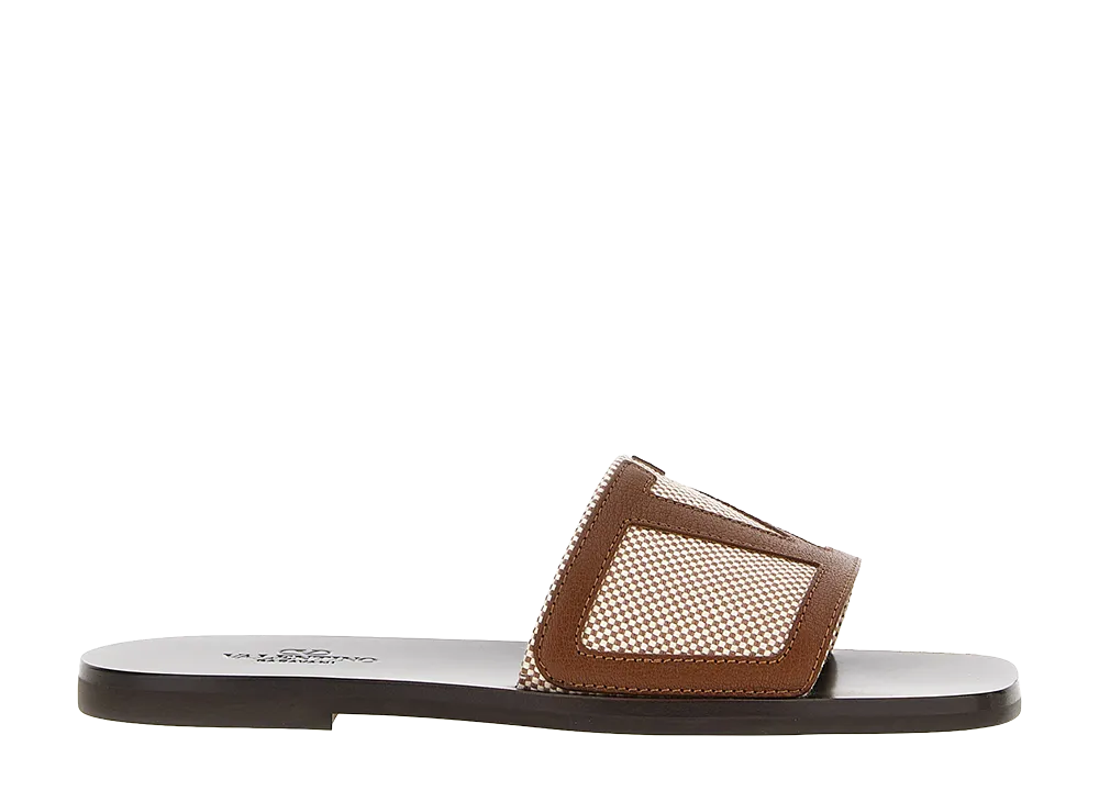 Valentino Garavani vlogo Signature Slides "Brown"