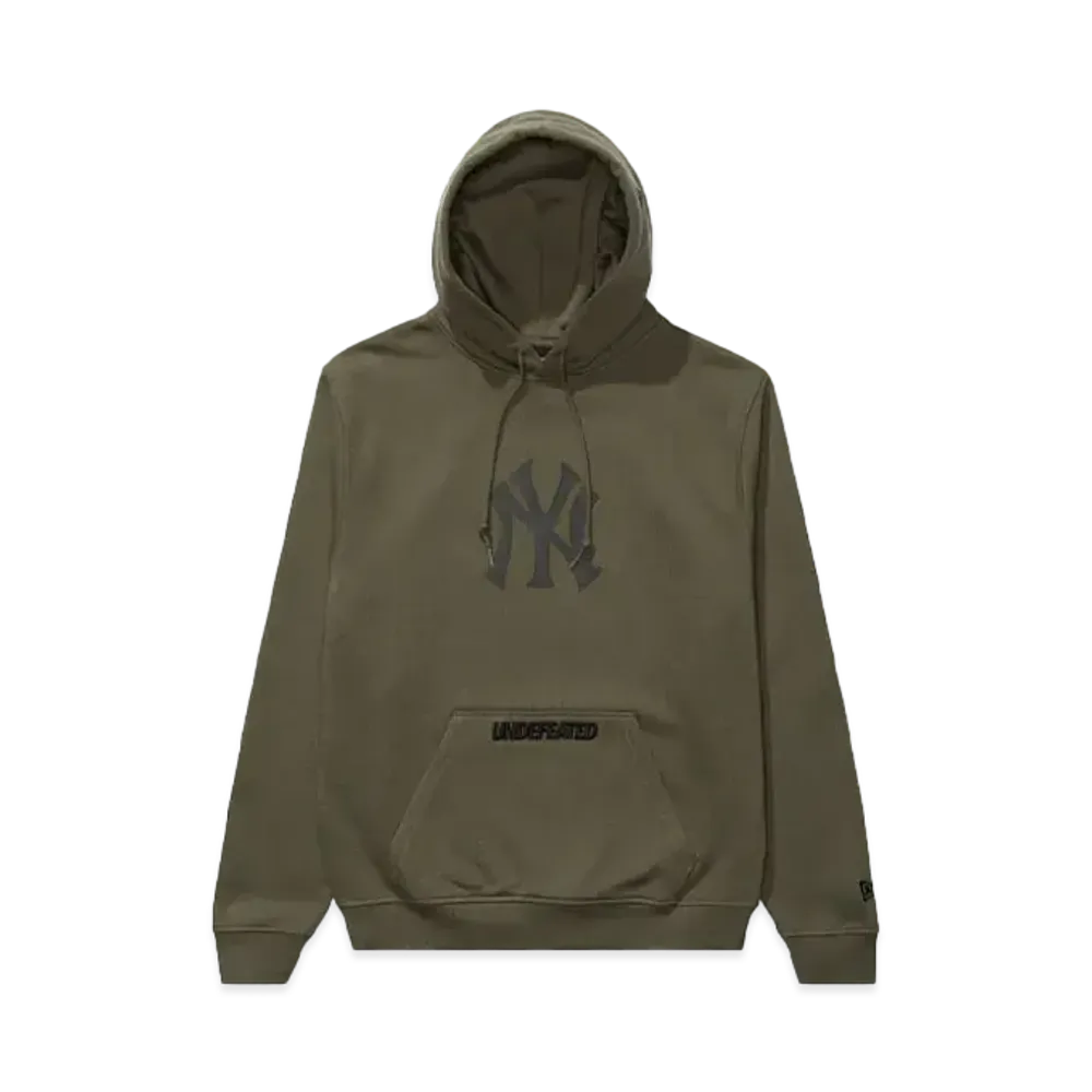 UNDEFEATED x NEW ERA NY YANKEES Hoodie "Olive"