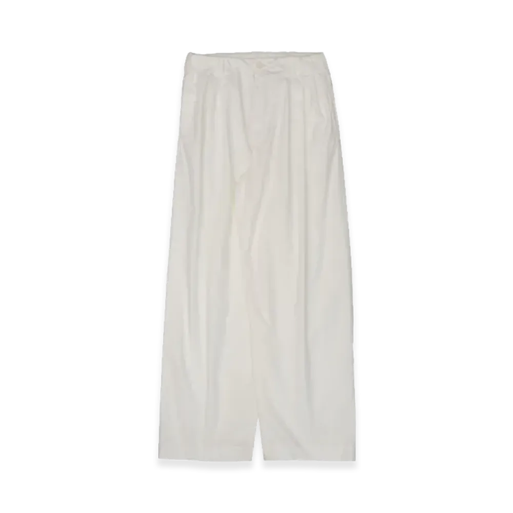 YOKE Cotton Typewriter Garment-dyed 3Pleated Tapered Trousers "White"
