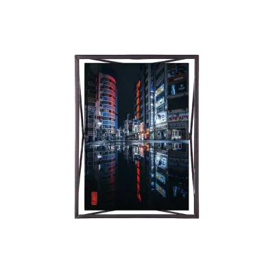 RK x UMBRA PRISMA 5x7 Empty city