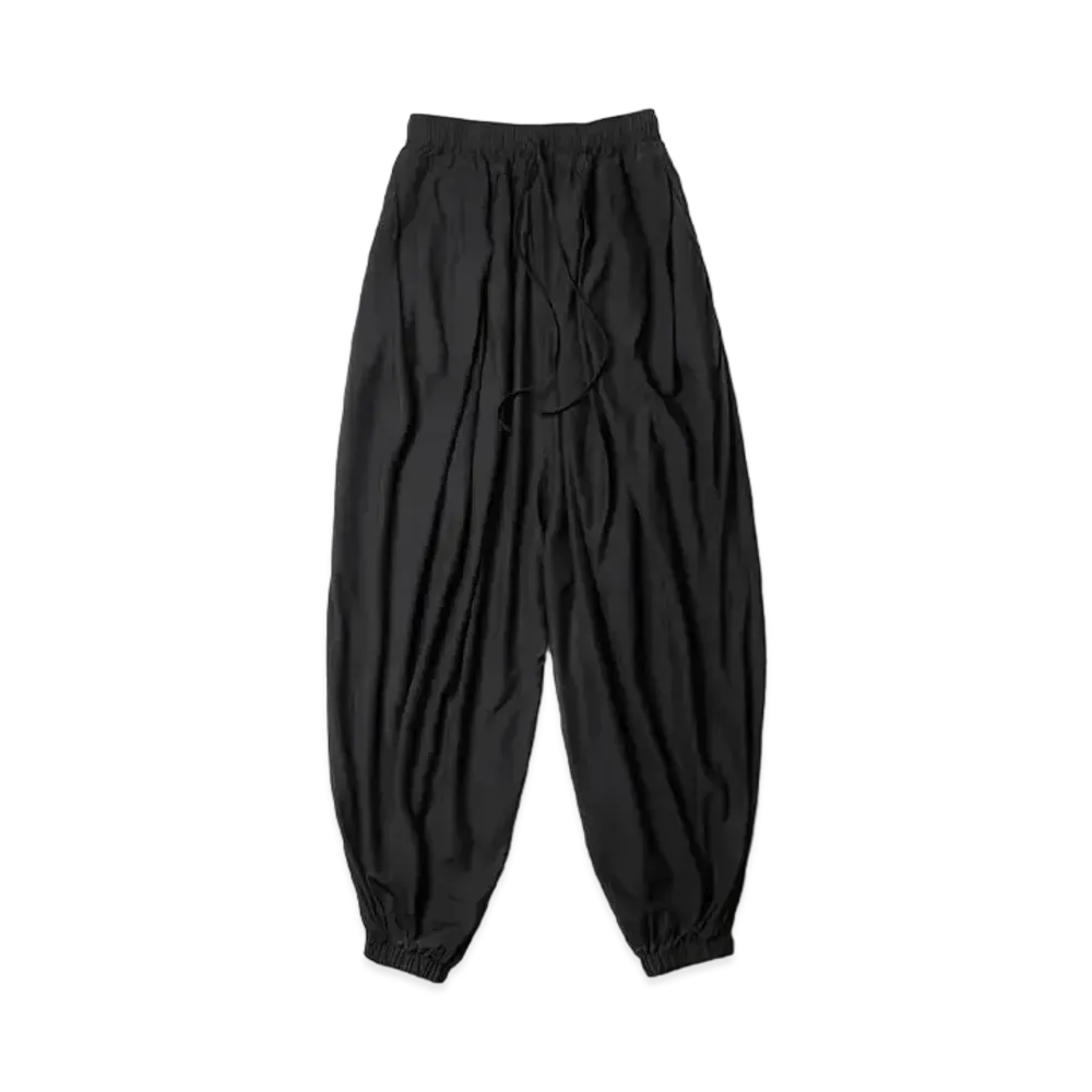 JULIUS Front Tuck Balloon Pants "Black"