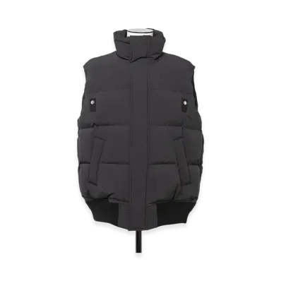 sacai Puffer Vest "Black"