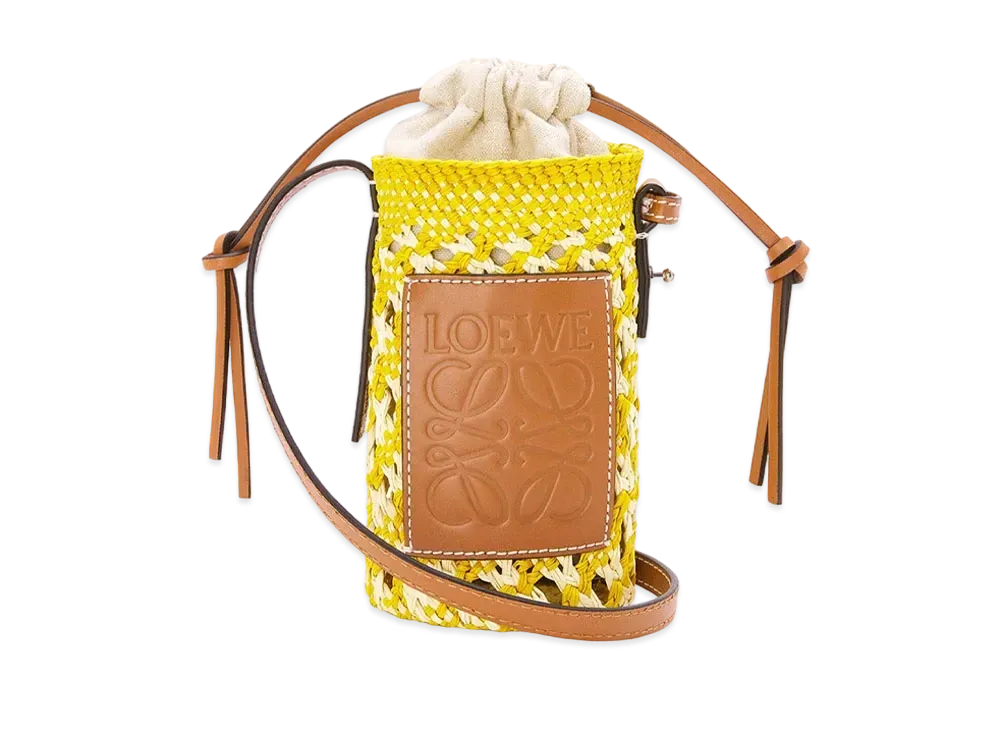 LOEWE Cylinder Pocket In Iraca Palm And Calfskin "Natural / Yellow"