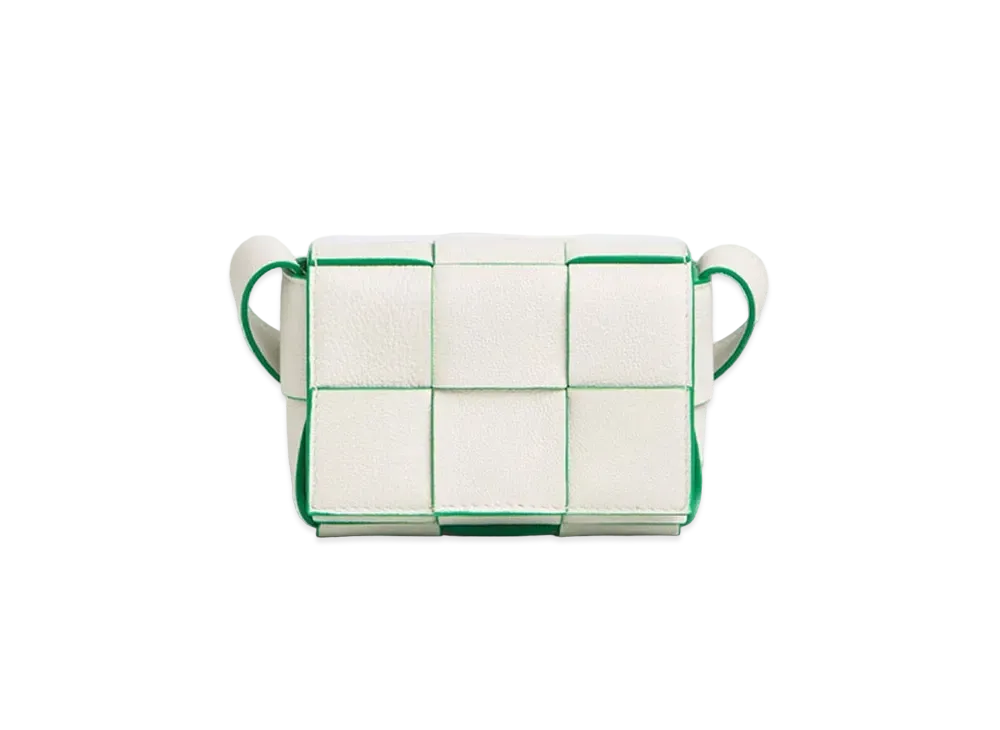Bottega Veneta Buffalo Leather Wo Candy Cassette "White/Parrot Green"