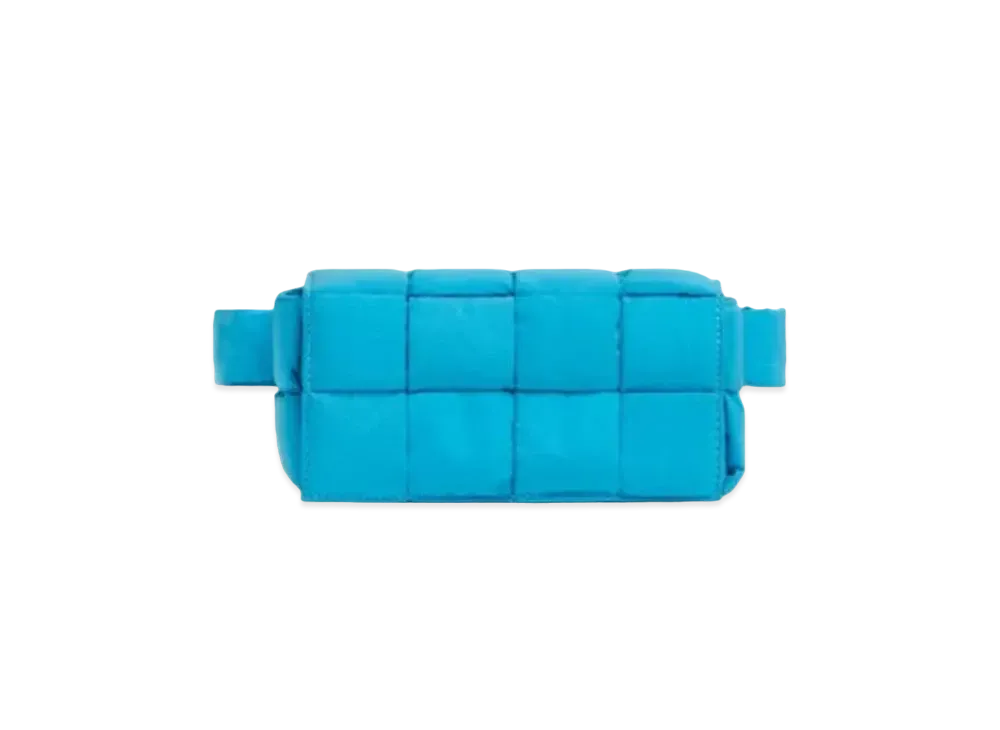 ボッテガヴェネタ パデッド テック カセット ベルトバッグ 