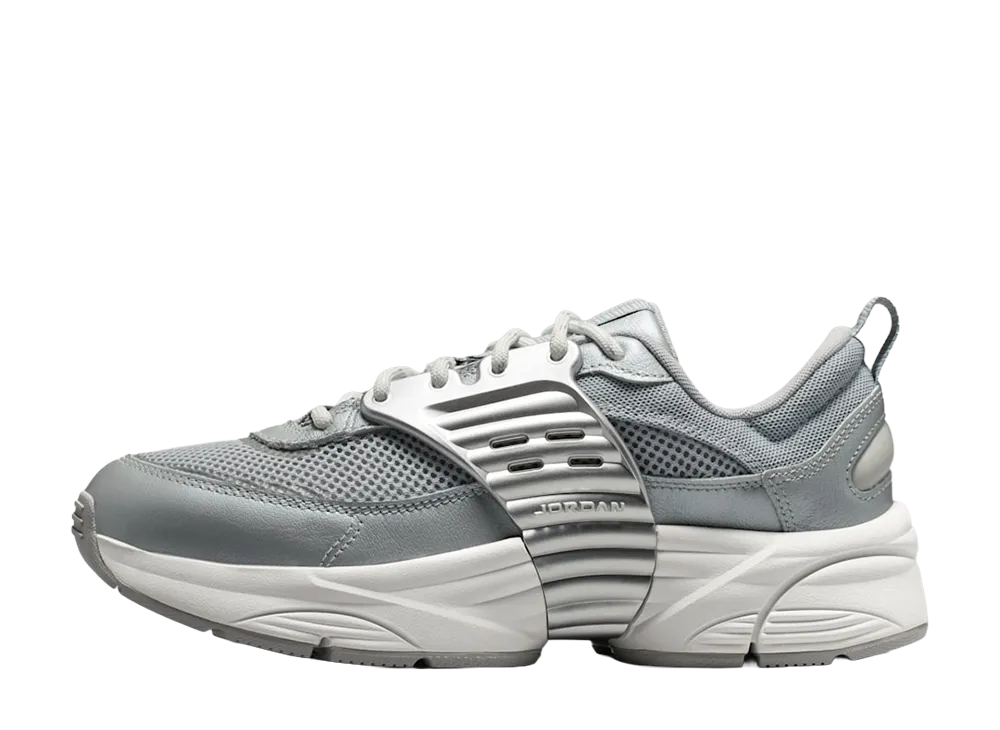 Nike Women's Jordan Trunner O/S "Swan/Wolf Grey/Reflect Silver/Summit White"