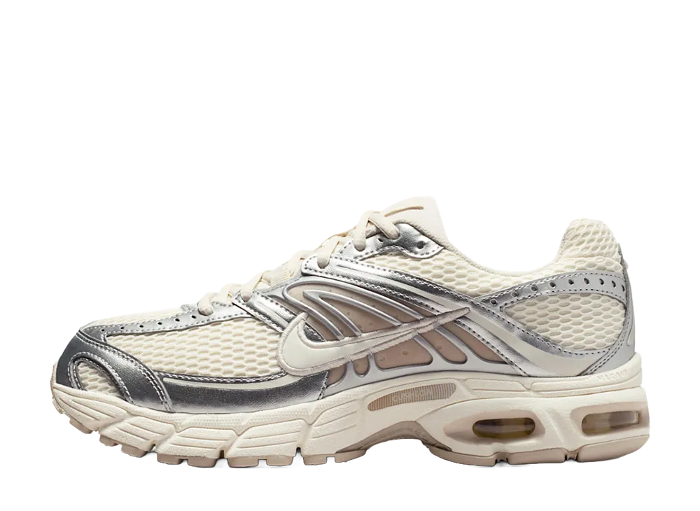 ナイキ ウィメンズ エアマックス モト 2K "ペールアイボリー/メタリックシルバー"