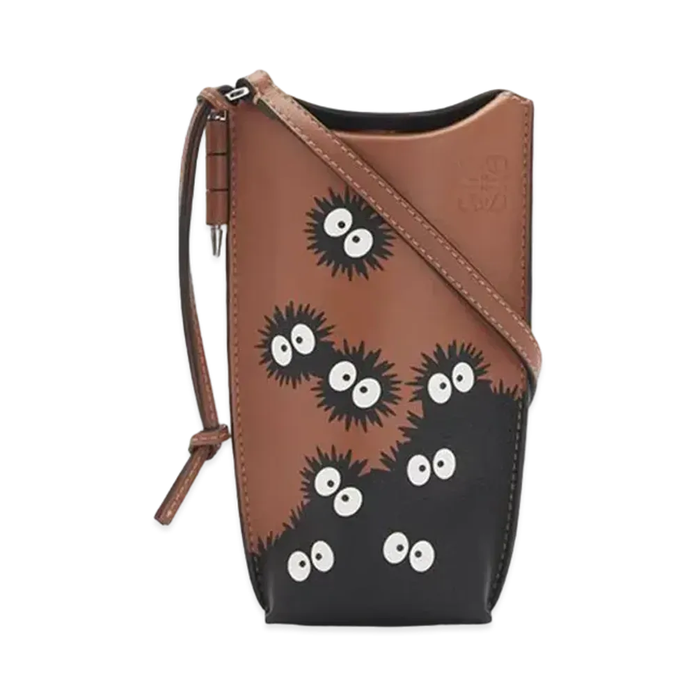 LOEWE x My Neighbor Totoro Dust Bunnies Gate Pocket In Soft Calfskin "Tan/Black"