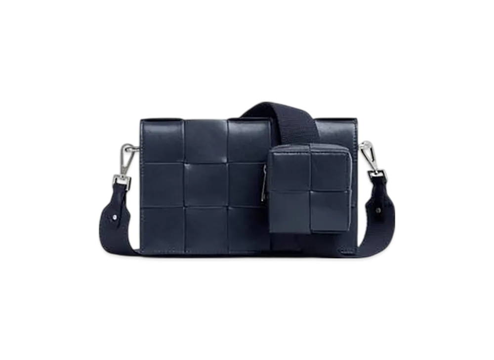 Bottega Veneta Cassette With Versatile Strap "Space"