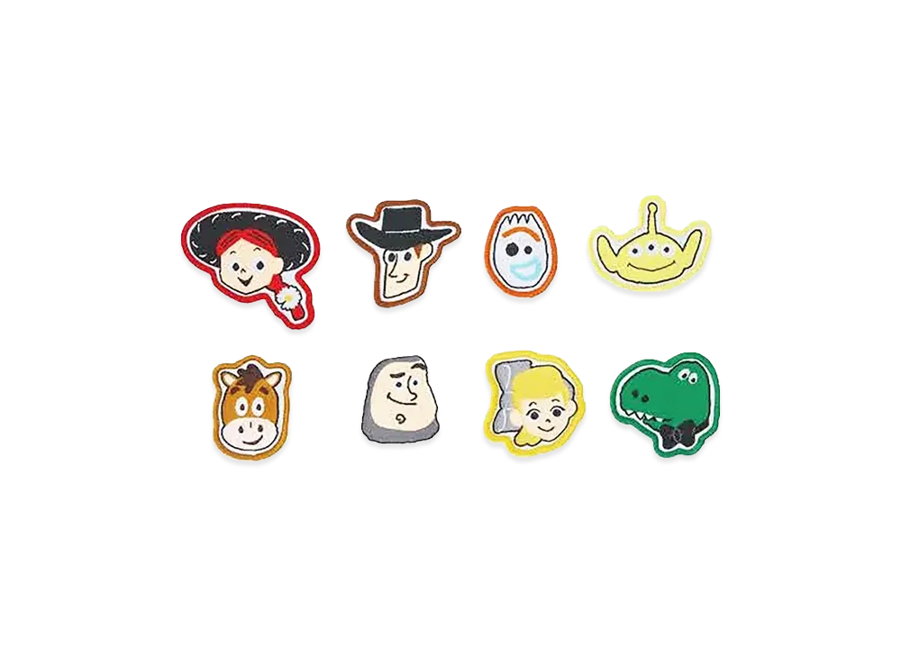 PEACEMINUSONE x Toy Story THE FIRST FAN Daisy Cushion PEACEMINUSONE x Toy Story THE FIRST FAN Daisy Cushion