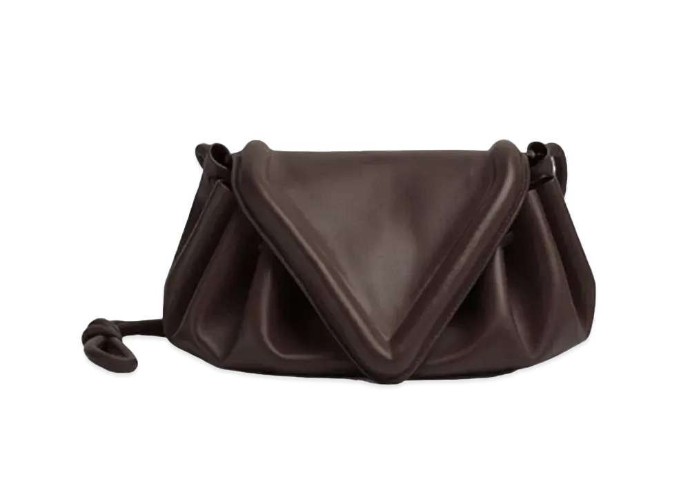 Bottega Veneta Beak "Fondant"