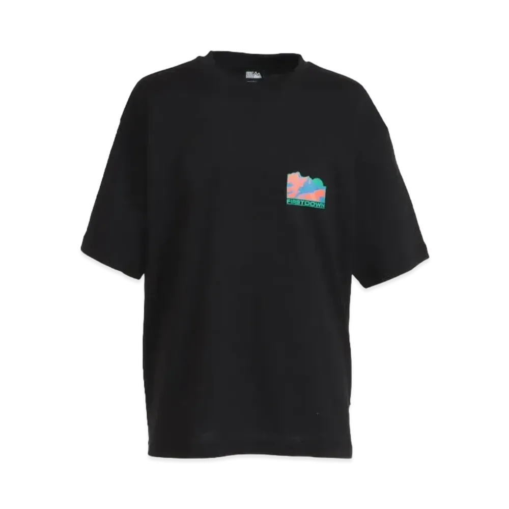 FIRST DOWN GRAPHIC S/S T "Black"