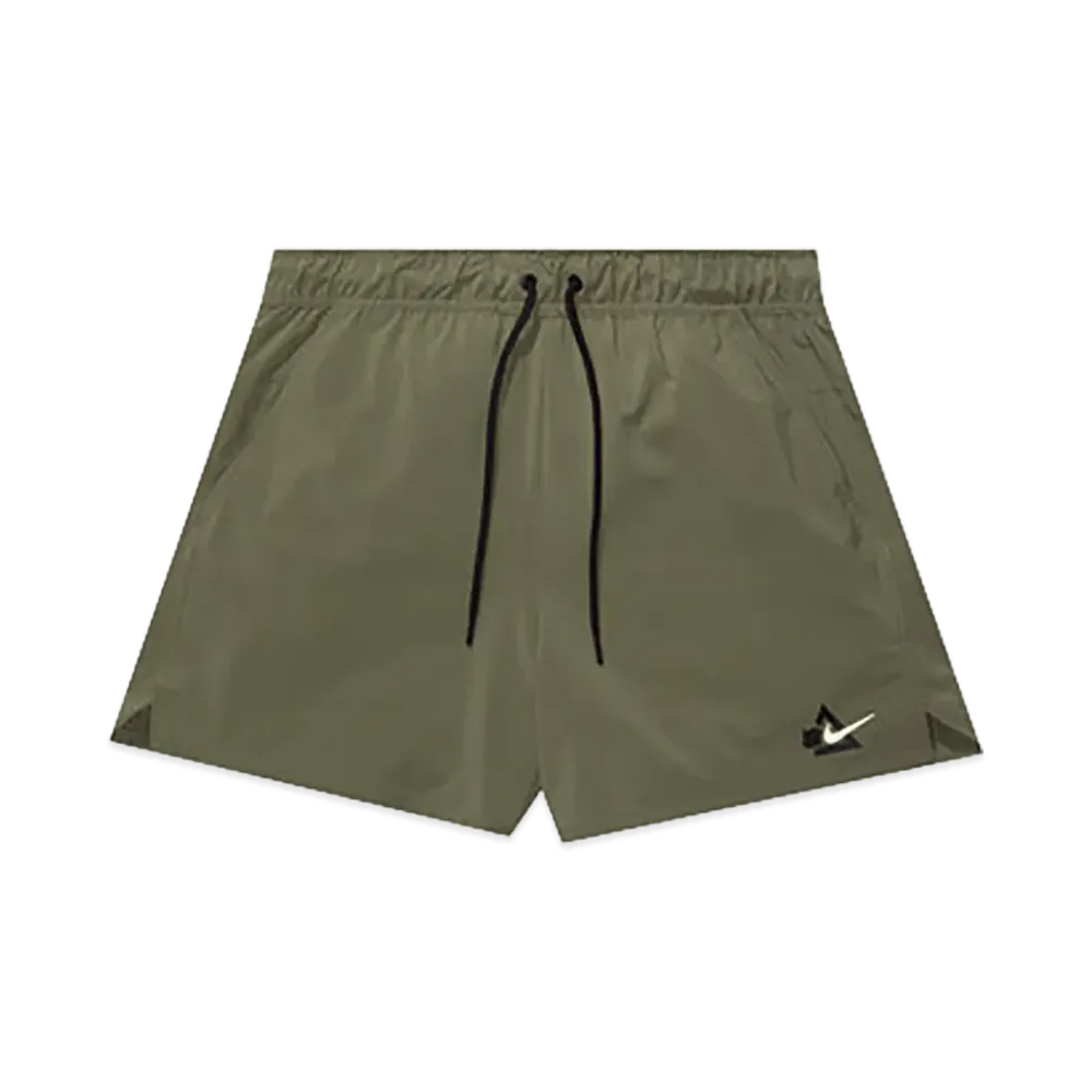 UNDEFEATED UACTP x Nike NRG Unlmtd 5In Short "Olive"