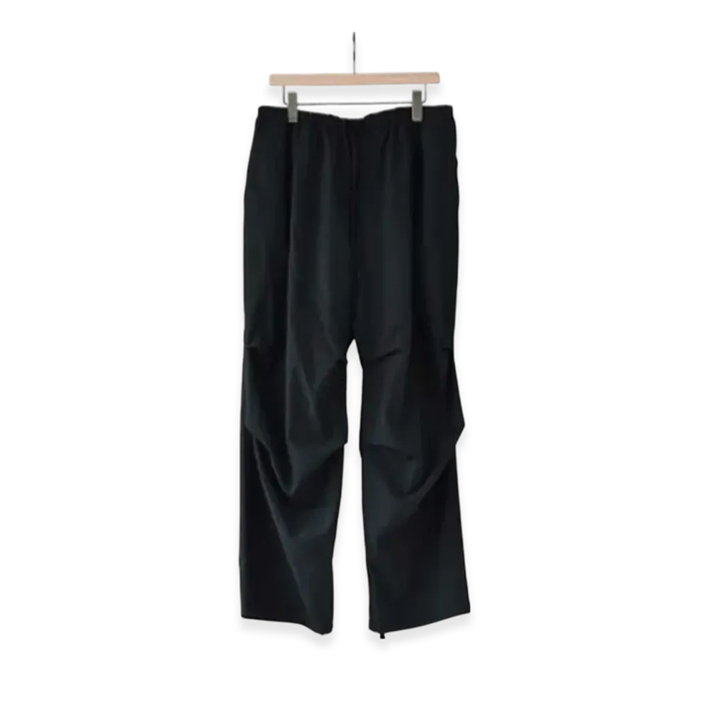 COMOLI Wool Knee Tuck Pants "Charcoal"