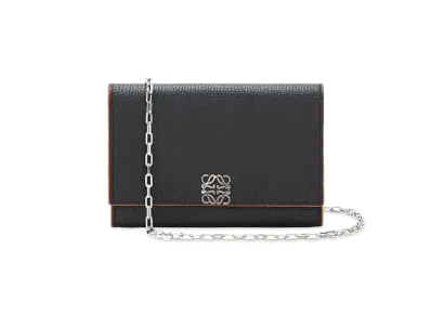 LOEWE Anagram Wallet On Chain In Pebble Grain Calfskin "Black"
