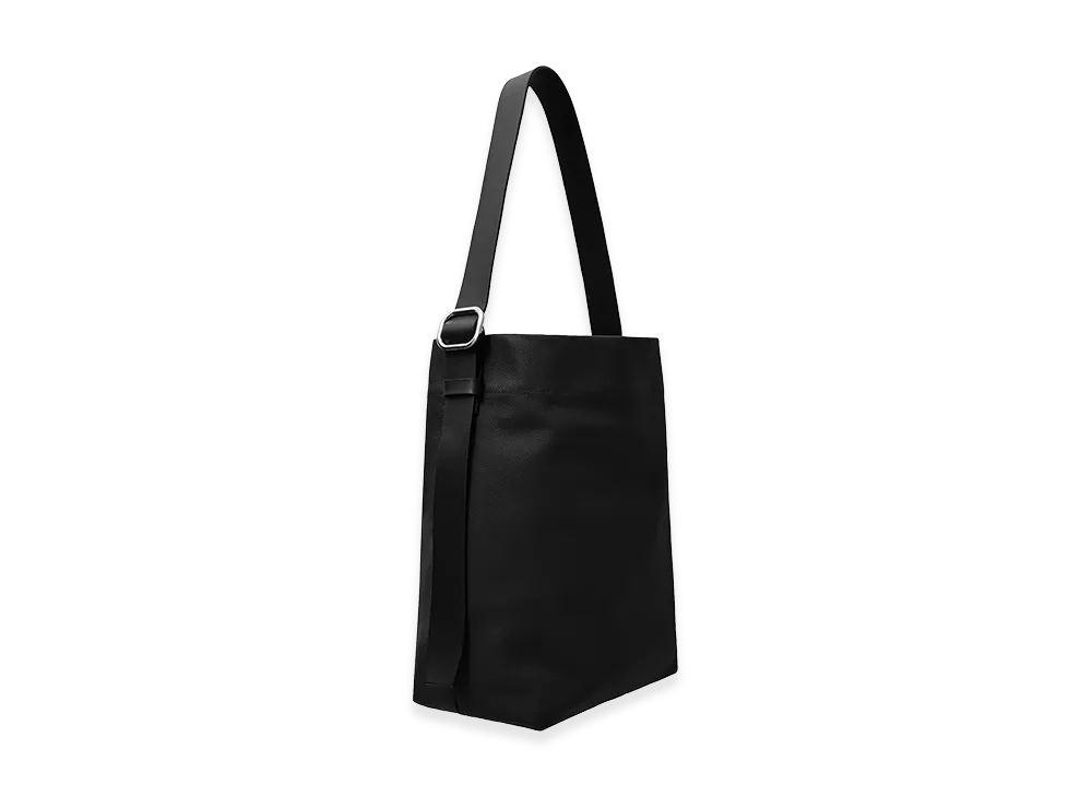 CLESSTE Grain Leather Editor's Bag "Black"