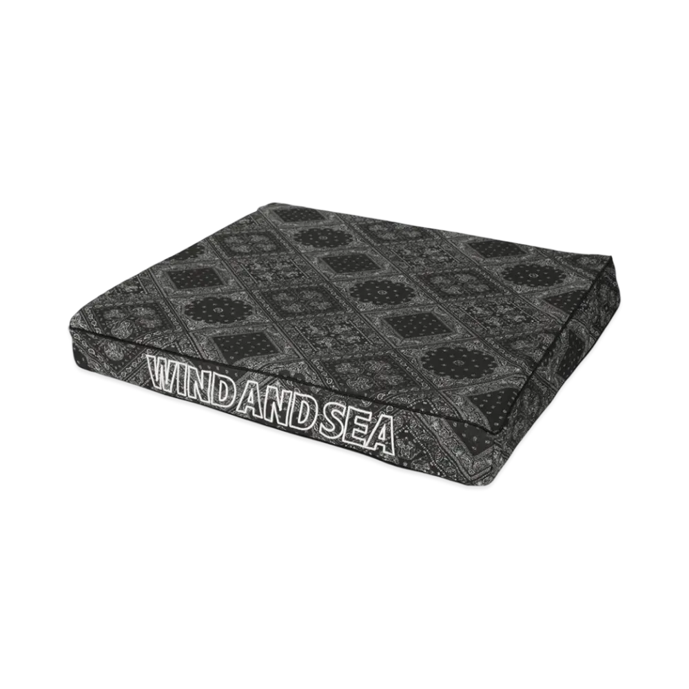 WIND AND SEA DOG CUSHION BED "Paisley"