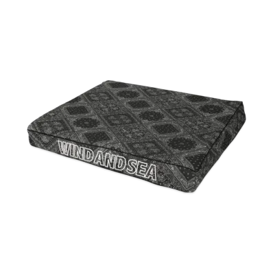 WIND AND SEA DOG CUSHION BED "Paisley"